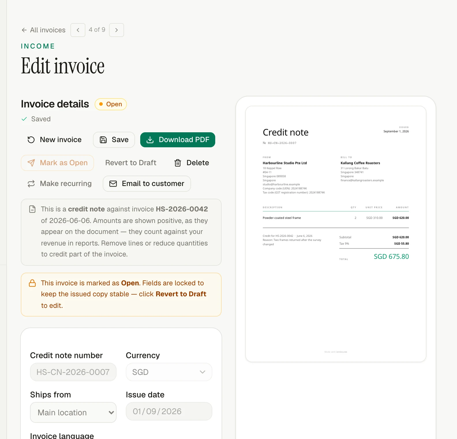 A current invoiso credit note with its linked invoice preview.
